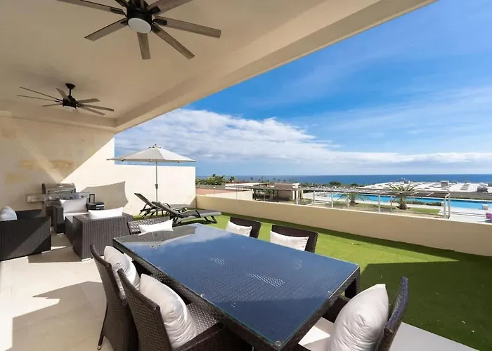 Holiday home Terrace With Arch Views, Pool, Bbq & Gear *
