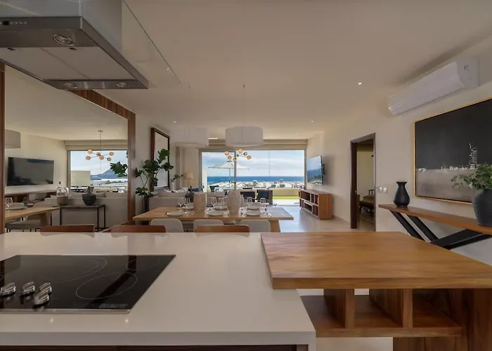 Holiday home Terrace With Arch Views, Pool, Bbq & Gear