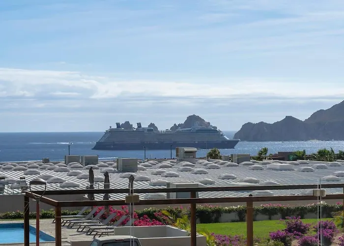 Terrace With Arch Views, Pool, Bbq & Gear Holiday home *